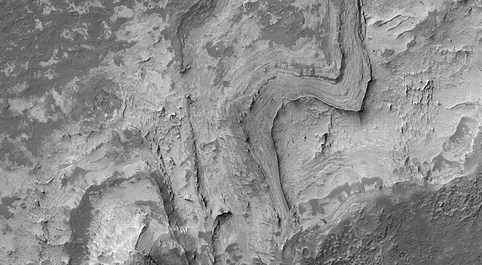 Layered Units in Northwest Hellas Planitia