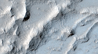 Coules de lave dans Daedalia Planum