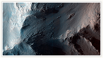 RSLs and Colorful Fans along Coprates Chasma Ridge 