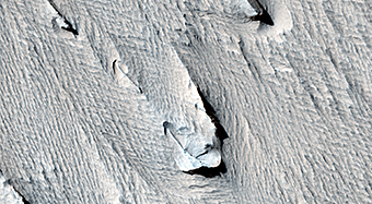 Σχηματισμός Yardangs Κοντά στην Κορυφογρμμή του Γόρδιου (Gordii Dorsum)