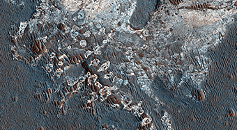 Clays along the Coprates Chasma Plateau