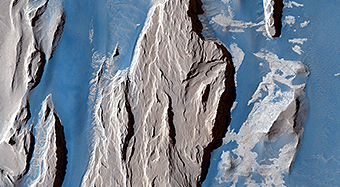 Western Medusa Fossae Formation: Dust and Dunes