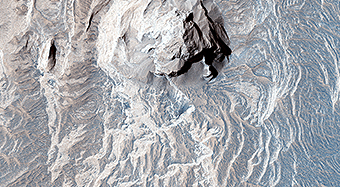 Light-Toned Layers in Tithonium Chasma