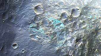 Cubism in the Western Rim of Holden Crater