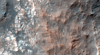 Light-toned Mounds in Gorgonum Basin